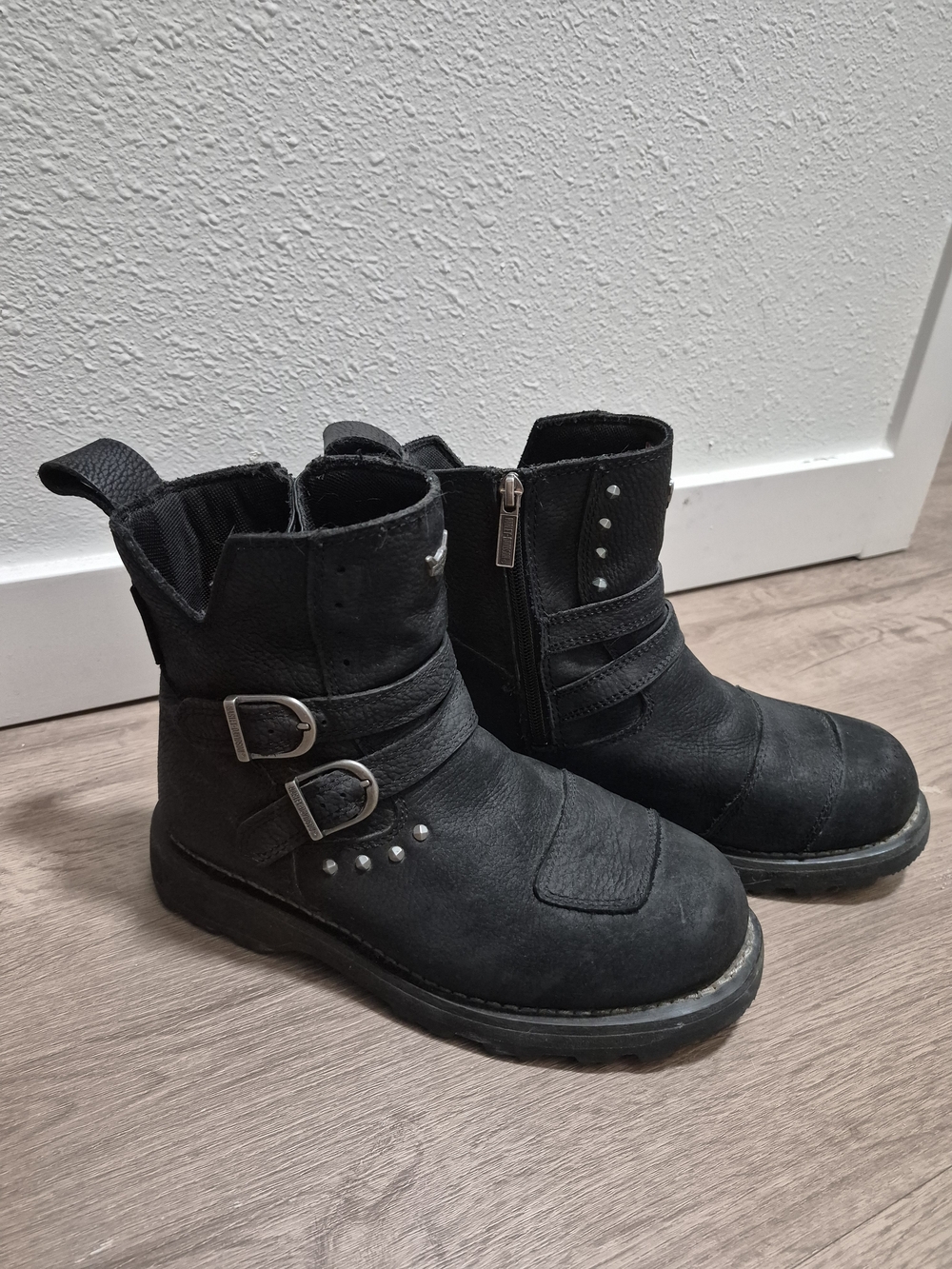 Harley Davidson Black Soft Leather Buckle Boots. Womens Size 8. - Picture 2 of 15